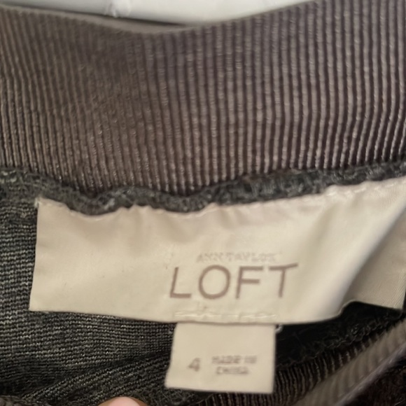 Women’s Loft Gray Pencil Skirt with Brown Lace - Size 4 - Picture 5 of 5